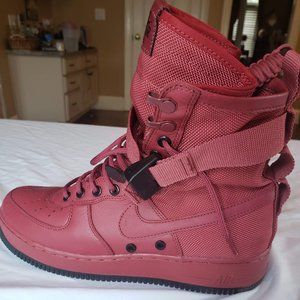 Nike W SF AF1 # 857872 600 Oxy Blood Women SZ 10
